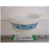 Image 1 : (1) Pyrex Horizon Blue Casserole