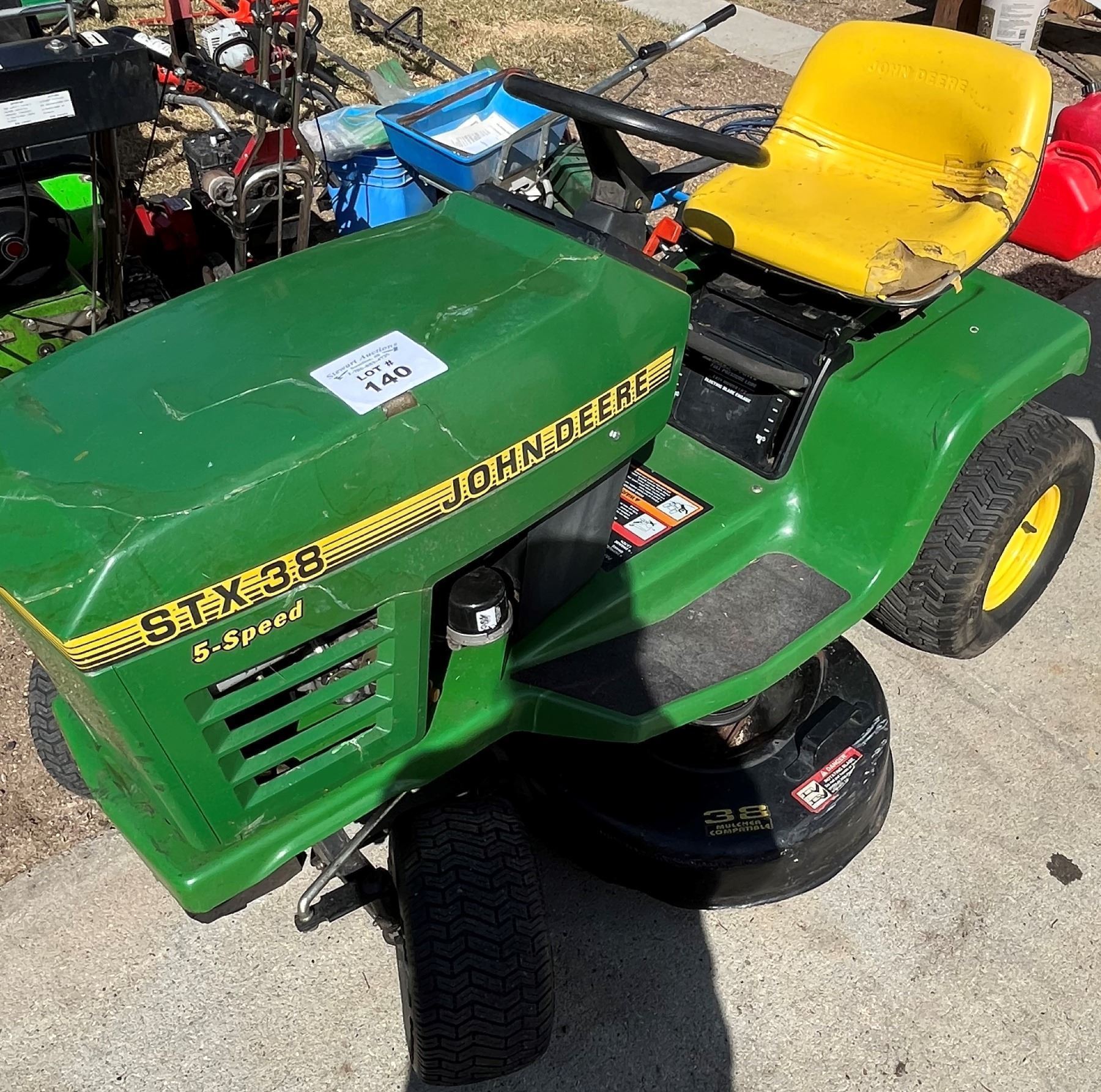 John Deere STX38 ride mower