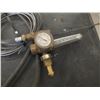 Image 2 : Hose & Regulator