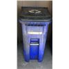 Image 2 : Rubbermaid recycle bin