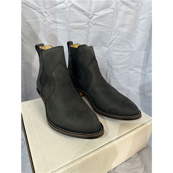 Pair of new Dayton boots - size 9 3E ( Retail $450.00 to $600.00 )