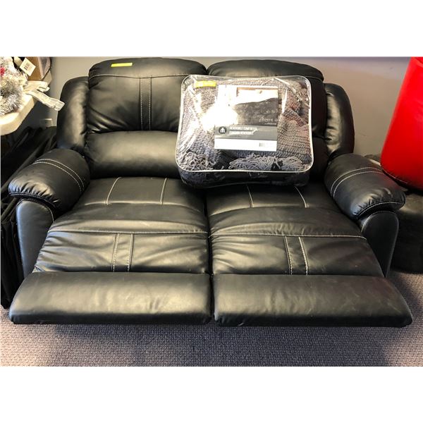 Dual reclining black leather loveseat sofa w/ reversible comforter - approx. 5ft wide x 3ft depth x 