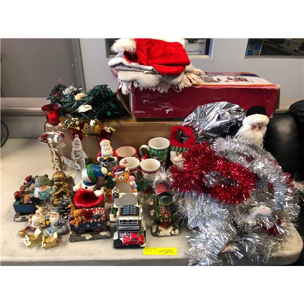 Large group of assorted Christmas related items - includes decorations/ cups/ decorative pieces etc.