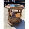 Image 5 : SIDE TABLE WITH GLASS TOP