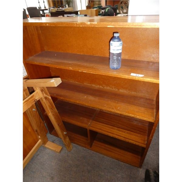 wooden shelf/storage unit