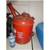 Image 2 : welded steel gasoline can
