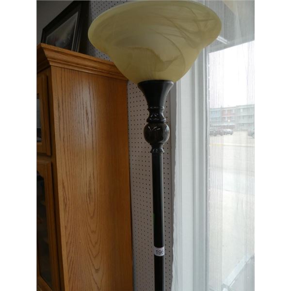 floor lamp