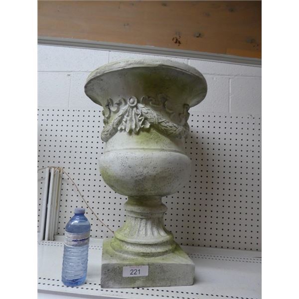 New decorative planter