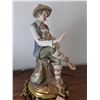 Image 2 : 9x9x15" Flavia Figurine A