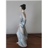 Image 2 : 13" Royal Doulton Figurine A