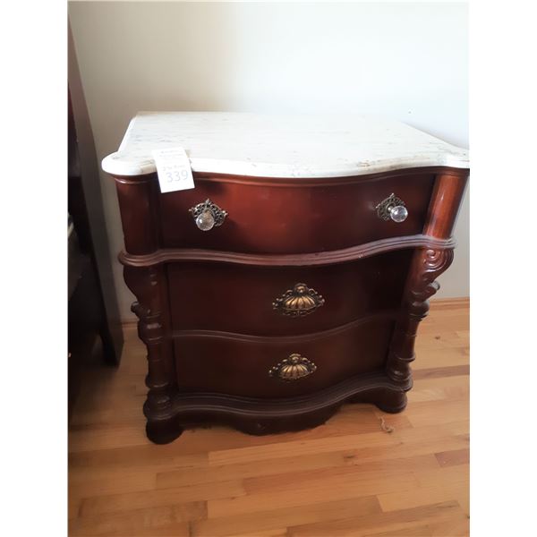 Pulaski End Table Cat C