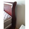 Image 4 : Sleigh Bed Cat C