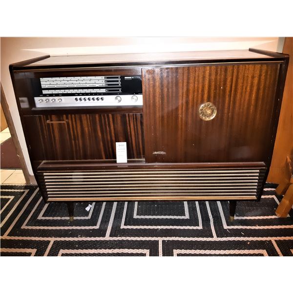 Vintage Kuba Stereo Cat C