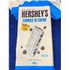 Image 2 : Hershey's Cookies n' Creme Candy Bars (6 x 108g)