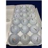 Image 2 : Lot of 18 Assorted Titleist Golf Balls