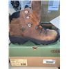 Image 3 : Keen Pyrenees Women's Hiking Boots Color Syrup Size 9.5