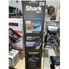 Image 2 : Shark Cordless Pet Plus Vacuum