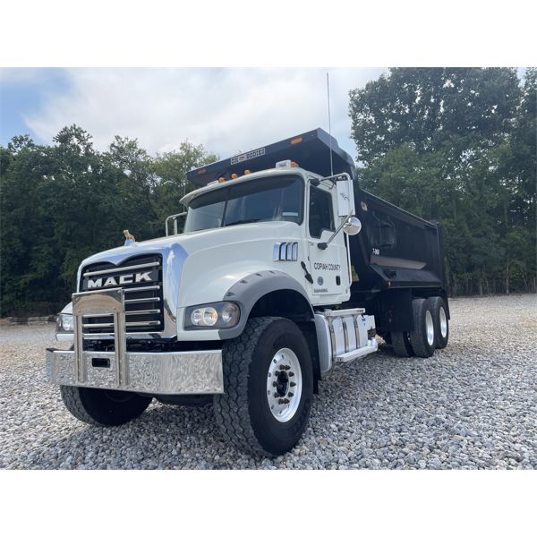 2018 MACK GU713 Dump Truck