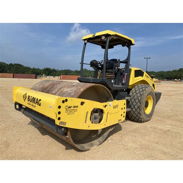 2020 BOMAG BW 211 D-5 Roller