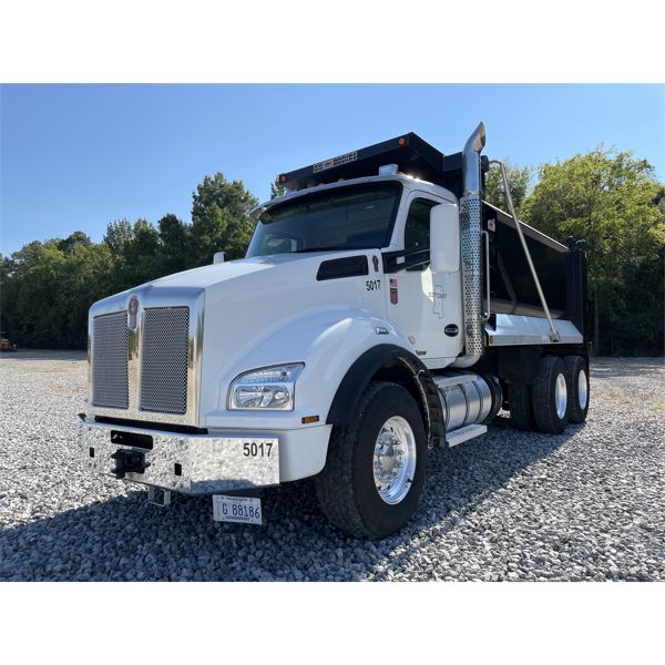2021 KENWORTH T880 Dump Truck
