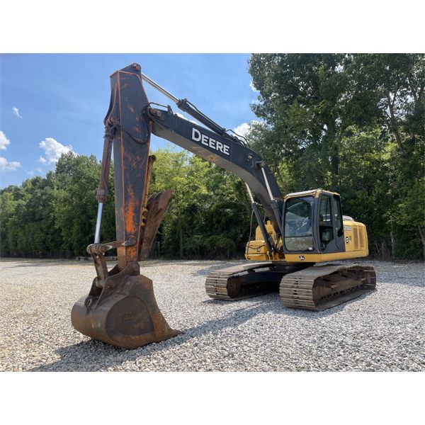 2010 JOHN DEERE 200D LC Excavator