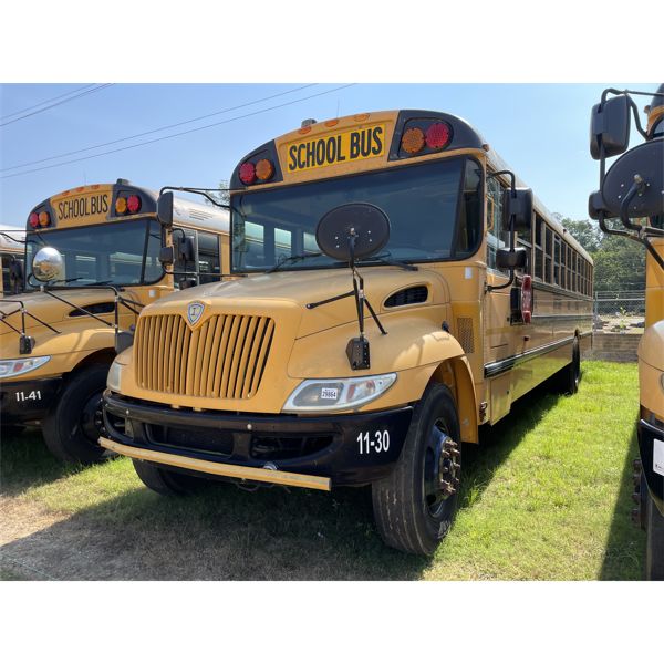 2011 IC BUS CE SERIES Bus