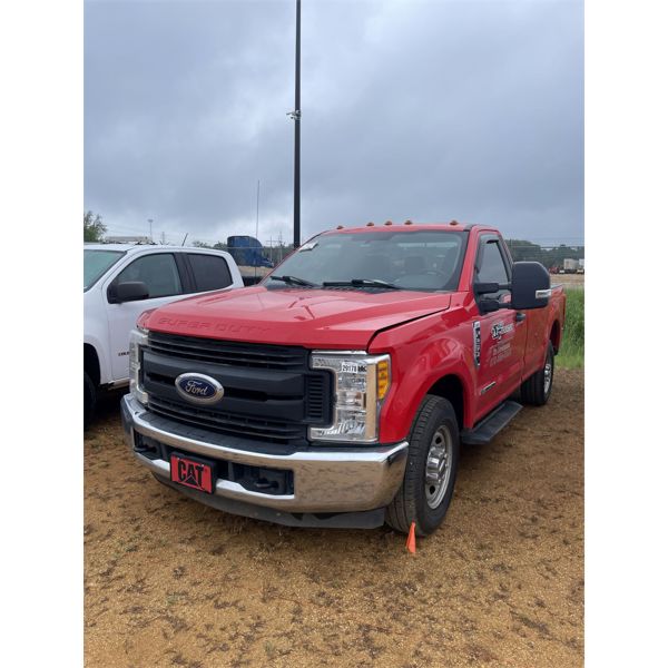 2017 FORD F250 XL Pickup Truck