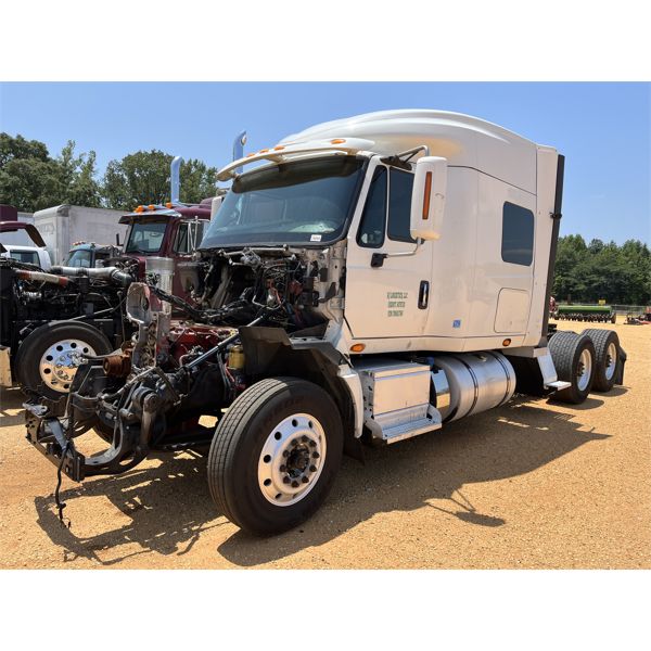 2015 INTERNATIONAL PROSTAR +122 Sleeper Truck