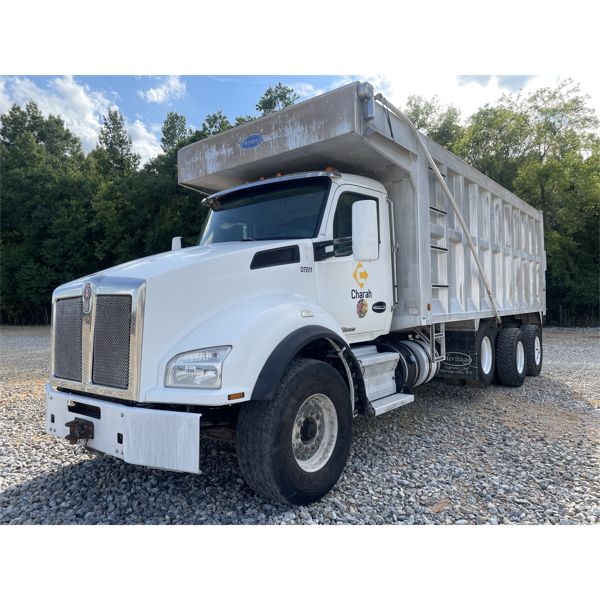 2018 KENWORTH T880 Dump Truck