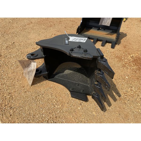 2023 LANDHERO 18" HEAVY DUTY BUCKET