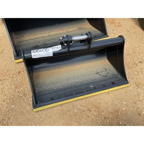 TROJAN 42" CLEANOUT BUCKET