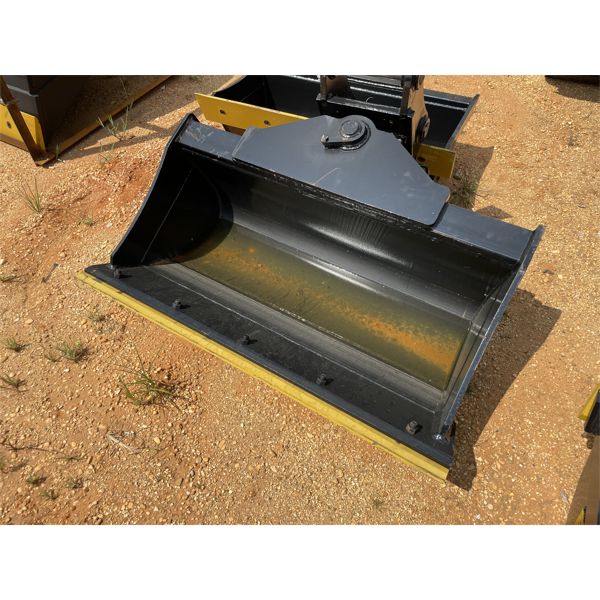TROJAN 48" CLEANOUT TILT BUCKET