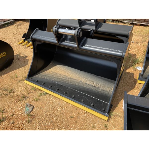 TROJAN 60" CLEANOUT BUCKET