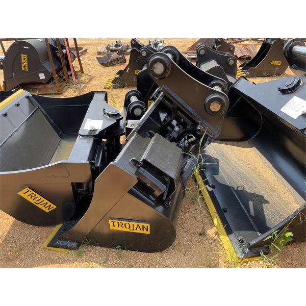TROJAN 60" CLEANOUT TILT BUCKET