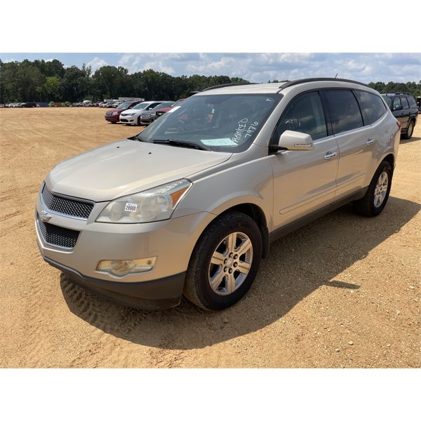 2011 CHEVROLET TRAVERSE LT SUV