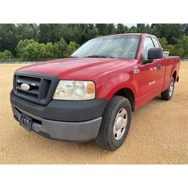 2007 FORD F150 XL Pickup Truck