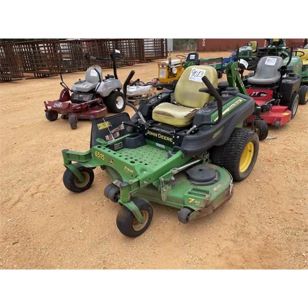 2016 JOHN DEERE Z920M Lawn Mower