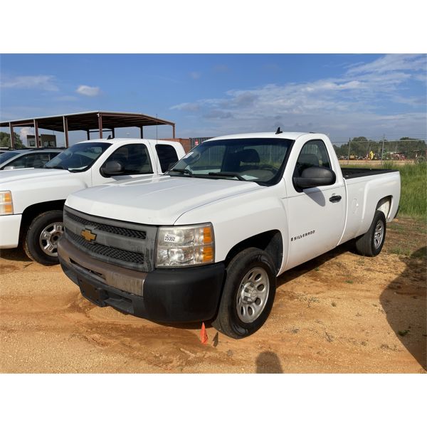 2007 CHEVROLET SILVERADO Pickup Truck