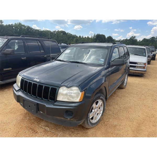 2005 JEEP GRAND CHEROKEE SUV