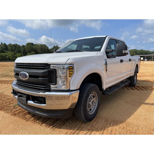 2019 FORD F250 XL Pickup Truck
