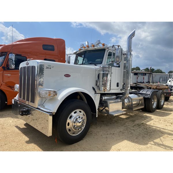 2014 PETERBILT 389 Day Cab Truck