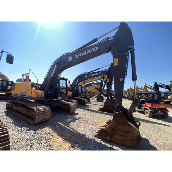 2020 VOLVO EC220EL Excavator