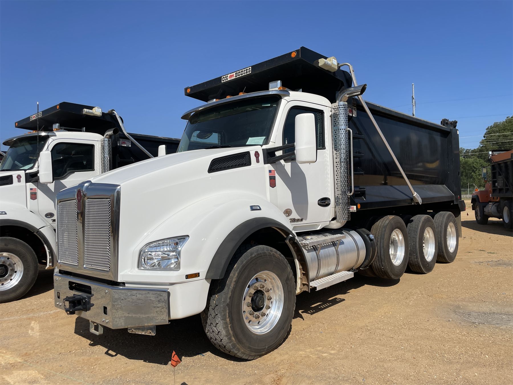 2021 KENWORTH T880 Dump Truck 2021-kenworth-t880-dump-truck