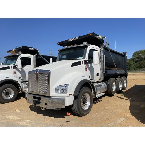 2021 KENWORTH T880 Dump Truck