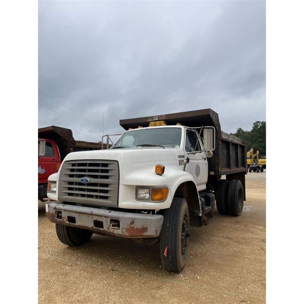 1996 FORD F-700 Dump Truck