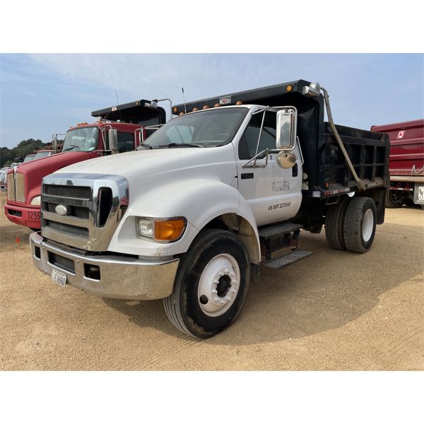 2007 FORD F750 Dump Truck