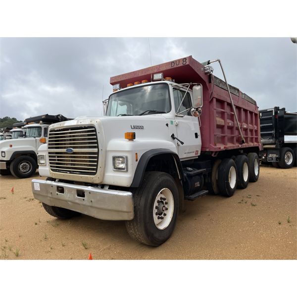 1996 FORD L9000 Dump Truck