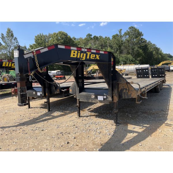 2020 BIG TEX 22GN-28BK+5MR  Gooseneck Trailer