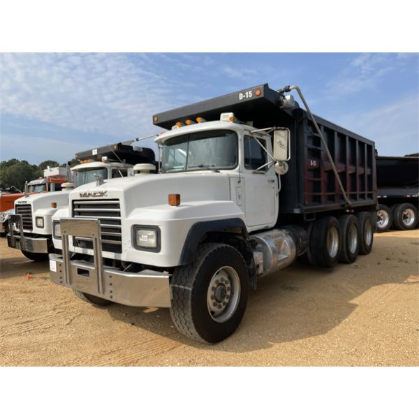 2001 MACK RD688S Dump Truck