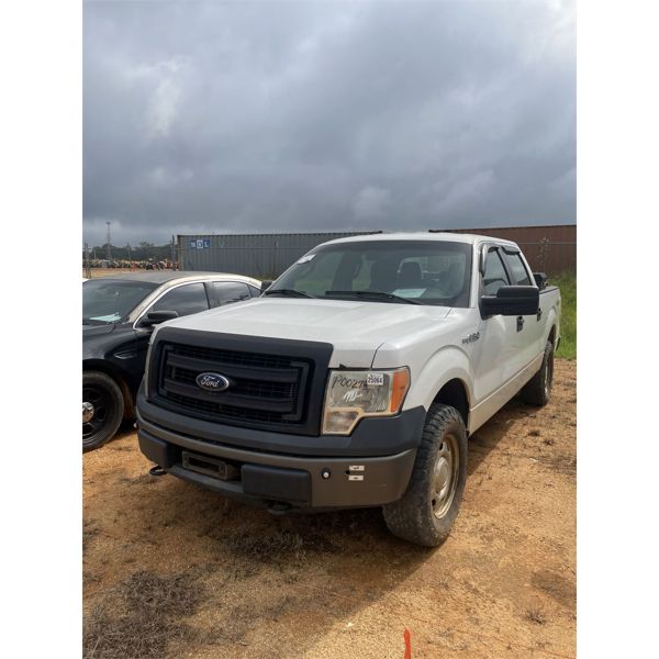 2014 FORD F150 XL Pickup Truck